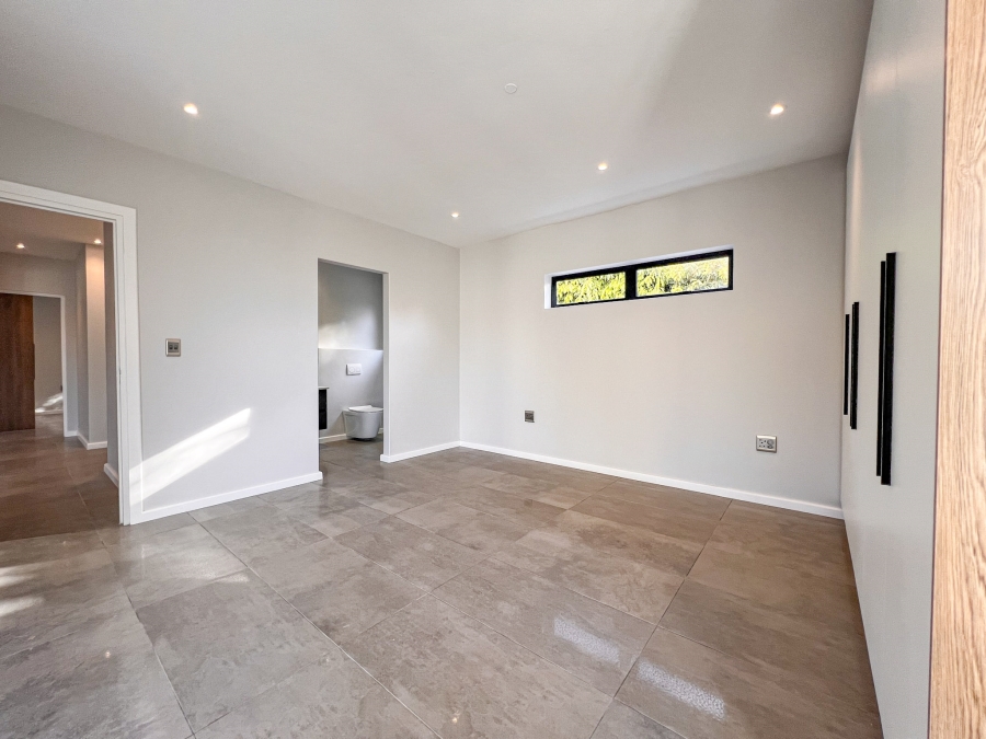 3 Bedroom Property for Sale in Country Club Western Cape